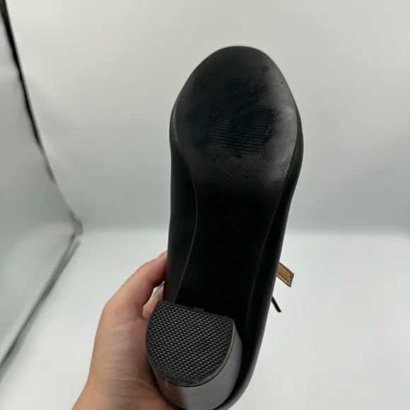 Elegant Black Mary Jane Heels - Picture 7 of 14